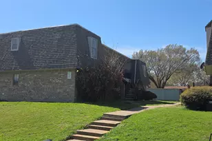 235 Vista Way, Benbrook, TX 76126 - Photo 2