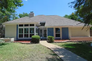 2503 Vanderbilt Ct, Rowlett, TX 75088 - Photo 4