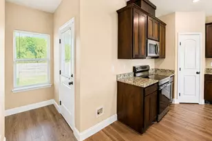 124 Canales Cir, Greenville, TX 75401 - Photo 8