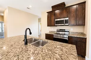124 Canales Cir, Greenville, TX 75401 - Photo 2