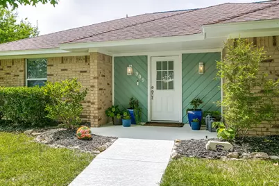 909 Hillside Lane, Flower Mound, TX 75028 - Photo 4