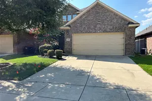 12045 Walden Wood Dr, Fort Worth, TX 76244 - Photo 2