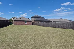 2430 Russell St, Crandall, TX 75114 - Photo 4