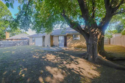 9967 Haywood Court, Benbrook, TX 76126 - Photo 20