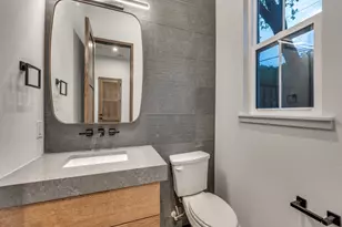 9317 Redondo Dr, Dallas, TX 75218 - Photo 20