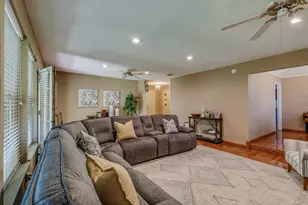 2805 Hedgeway Dr, Arlington, TX 76016 - Photo 10