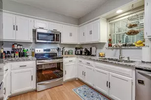 2805 Hedgeway Dr, Arlington, TX 76016 - Photo 14