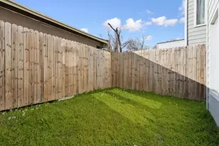 2224 Dyson St, Dallas, TX 75215 - Photo 16