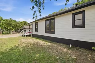 910 Loney St, Fort Worth, TX 76104 - Photo 8