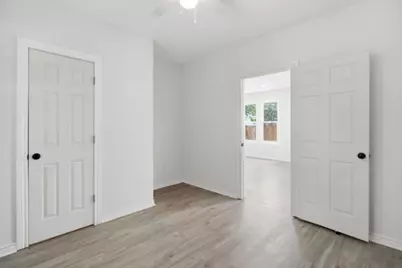910 Loney Street, Fort Worth, TX 76104 - Photo 26