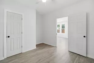 910 Loney St, Fort Worth, TX 76104 - Photo 26