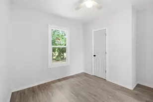910 Loney St, Fort Worth, TX 76104 - Photo 30