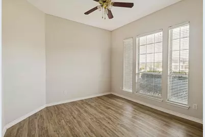 2828 S Lakeview Drive, Cedar Hill, TX 75104 - Photo 2