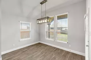 915 Timber Ridge Dr, Justin, TX 76247 - Photo 8