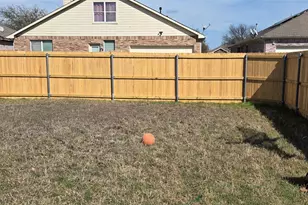 606 Zollman Ct, Lancaster, TX 75146 - Photo 22
