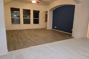 606 Zollman Ct, Lancaster, TX 75146 - Photo 8