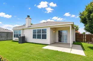 1407 Autumncrest Dr, Arlington, TX 76002 - Photo 18