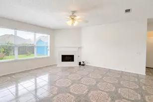 1407 Autumncrest Dr, Arlington, TX 76002 - Photo 6