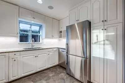 818 Valencia Street, Dallas, TX 75223 - Photo 20