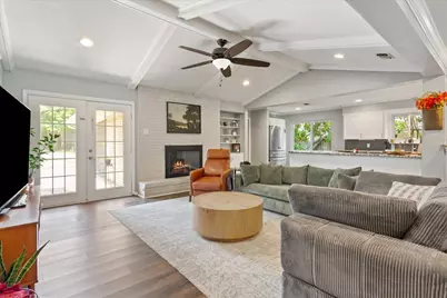 2649 Woodmont Circle, Waco, TX 76710 - Photo 4