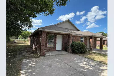 951 W Elm Street, Stephenville, TX 76401 - Photo 2