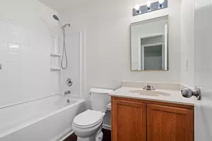 8421 River Bluffs Dr, Arlington, TX 76002 - Photo 14