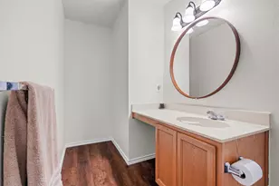 8421 River Bluffs Dr, Arlington, TX 76002 - Photo 10