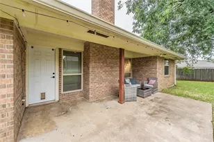 3416 Ainsworth Ct, Arlington, TX 76016 - Photo 32