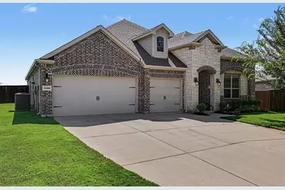 1400 Green Valley Way, Celina, TX 75009 - Photo 2