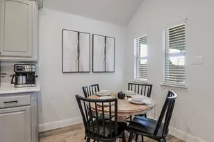 982 E Villas Ct, Lewisville, TX 75067 - Photo 20