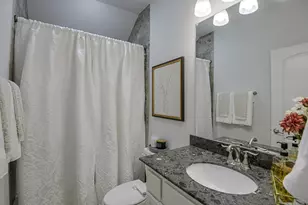 982 E Villas Ct, Lewisville, TX 75067 - Photo 14