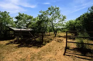 3325 Dove Creek Rd, Cleburne, TX 76031 - Photo 40