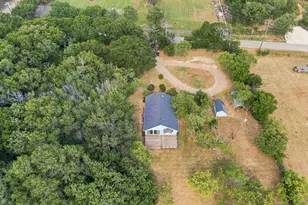 3325 Dove Creek Rd, Cleburne, TX 76031 - Photo 2