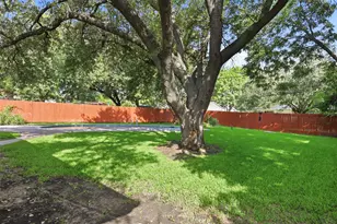 3512 Wosley Dr, Fort Worth, TX 76133 - Photo 32