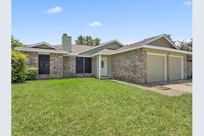 614 Red Coat Lane, Arlington, TX 76002 - Photo 2
