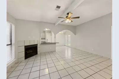 614 Red Coat Lane, Arlington, TX 76002 - Photo 4