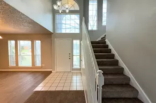 704 Inglewood Trail, DeSoto, TX 75115 - Photo 2