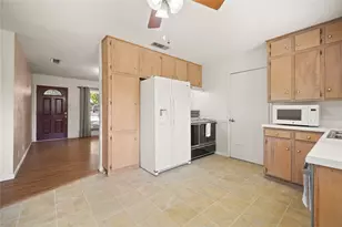 1332 Harrison Ln, Hurst, TX 76053 - Photo 14