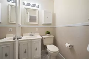 1332 Harrison Ln, Hurst, TX 76053 - Photo 16