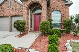 4200 Mesa Dr, McKinney, TX 75070 - Photo 2