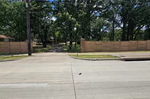 2503 W Pipeline Rd, Euless, TX 76040 - Photo 8