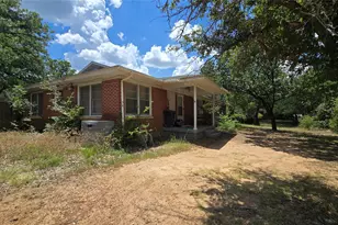 2503 W Pipeline Rd, Euless, TX 76040 - Photo 2