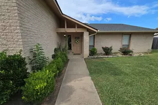 903 Moss Cir, Killeen, TX 76542 - Photo 2