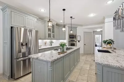 944 Spring Creek Drive, Grapevine, TX 76051 - Photo 14