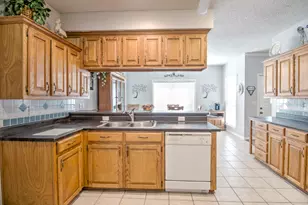 1219 Kiowa Dr E, Lake Kiowa, TX 76240 - Photo 12