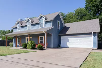 310 Glen Rose Avenue, Cleburne, TX 76033 - Photo 2
