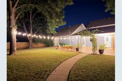 310 Glen Rose Avenue, Cleburne, TX 76033 - Photo 28