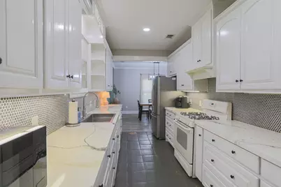 310 Glen Rose Avenue, Cleburne, TX 76033 - Photo 10