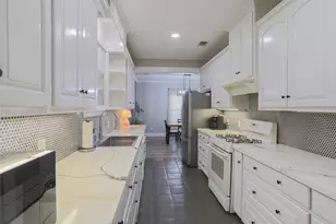 310 Glen Rose Ave, Cleburne, TX 76033 - Photo 10