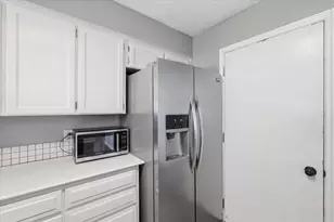 6505 Hughes Dr, Watauga, TX 76148 - Photo 10